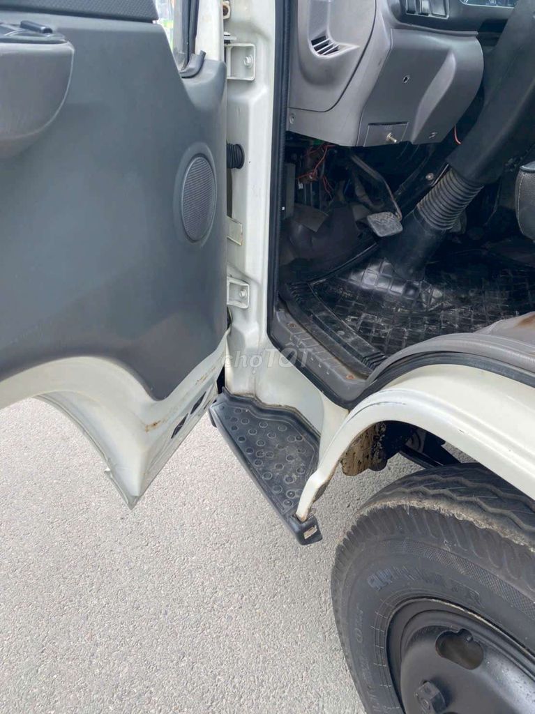 Iz49 dothanh 2018 tai 2t4 thung bat 4m3. Zin99%®®©. Mua bán Xe tải, xe ben tại Thành phố Thuận An Bình Dương được đăng bởi Devic Mcd Huu Co hình 1