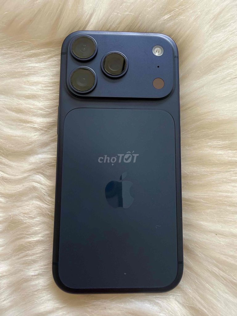 Apple iPhone 17 Pro 256GB Đen VN/A Like New. Mua bán Điện thoại tại Huyện Nhơn Trạch Đồng Nai được đăng bởi Lê cường mobile hình 1