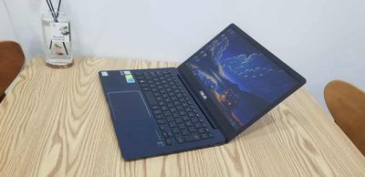 ASUS UX331_I5 8250U_8G_SSD 256G_2VGA rời mạnh_Zin. Mua bán Laptop tại Quận 7 Tp Hồ Chí Minh được đăng bởi Hoang Thuy
