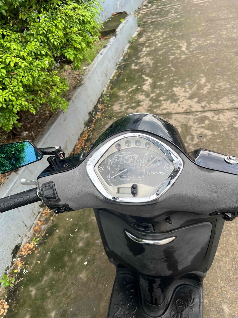 Cần bán xe Liberty fi 125ie xe máy móc zin êm. Mua bán Xe máy tại Thành phố Biên Hòa Đồng Nai được đăng bởi Minh hình 6