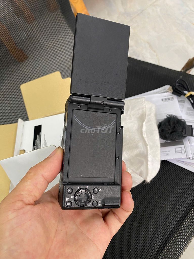 Sony ZV-1F Full box bảo hành chính hãng gần 2 năm. Mua bán Máy ảnh, Máy quay tại Quận 12 Tp Hồ Chí Minh được đăng bởi Quyên Phạm hình 3