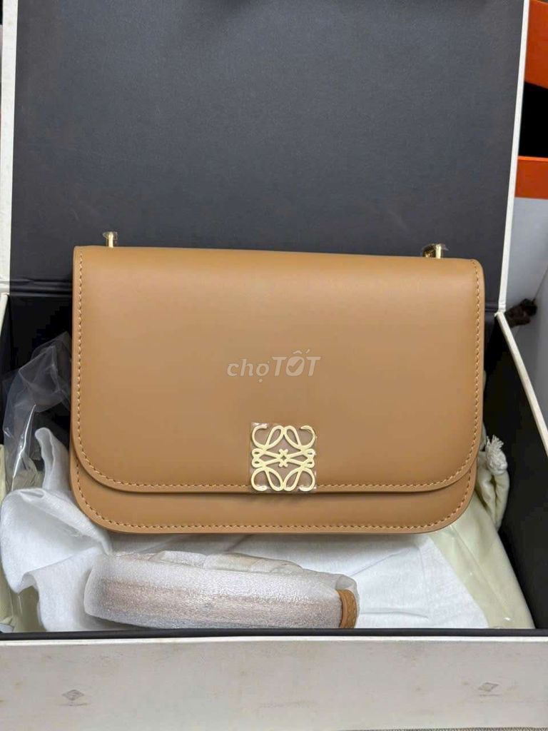 SẴN TÚI ĐEO CHÉO NỮ LOEWE size22cm