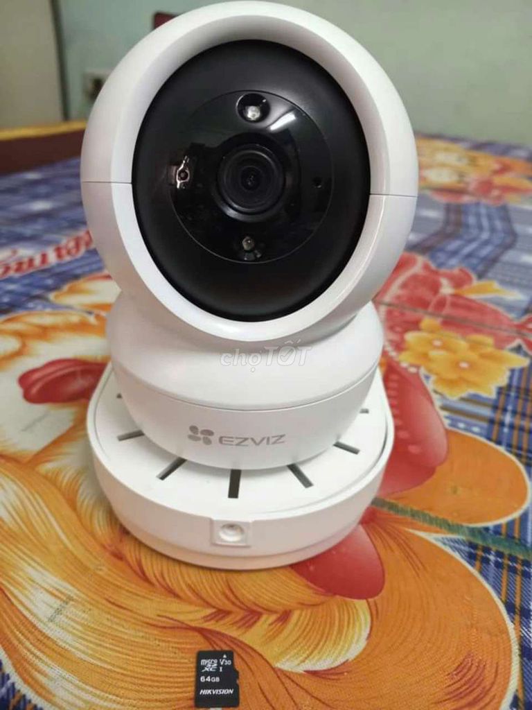 Ezviz C6N kèm thẻ 32Gb và nguồn