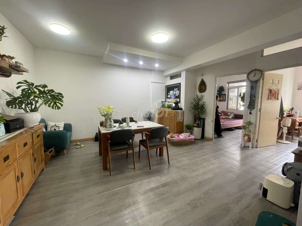 Аренда · 2 комн. · 70 м² · Quận 7, ул. Tân Phong