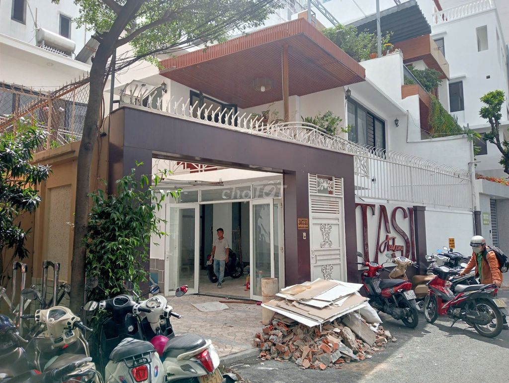 🔥 WOW - VILLA 12M NGANG NGUYỄN VĂN TRỖI, 5 PHÒNG, GIÁ CHỈ 5X!