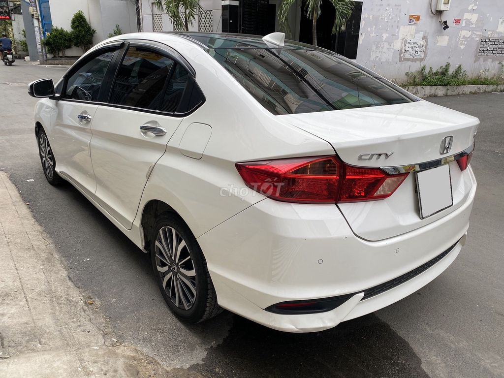 City Top 2019 số tự động, màu trắng. Mua bán Ô tô tại Quận Gò Vấp Tp Hồ Chí Minh được đăng bởi Xuân Trường hình 10