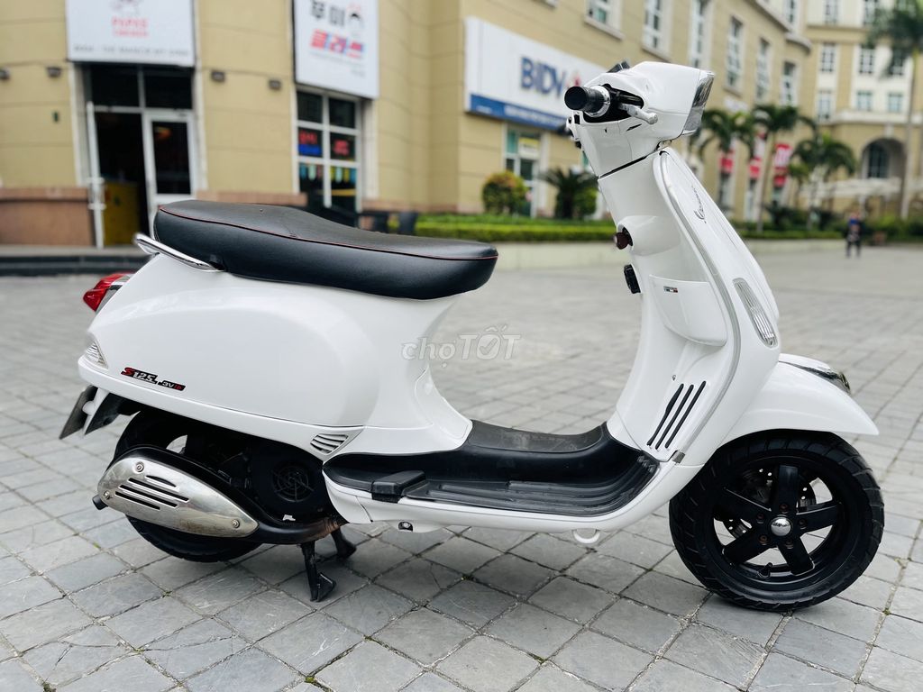 Piaggio VESPA S Đèn Vuông MÀU TRẮNG SỮA XE ĐẸP. Mua bán Xe máy tại Quận Bắc Từ Liêm Hà Nội được đăng bởi TUẤN MINH hình 5
