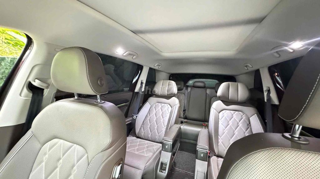 Viloran luxury đời 2024, màu đỏ, đi được 12000 km. Mua bán Ô tô tại Thành phố Thủ Đức Tp Hồ Chí Minh được đăng bởi Tu Than hình 7