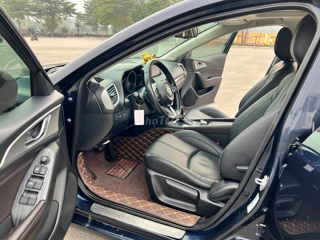 Mazda 3 Facelit, 2017 1.5 AT Sedan. Rất Mới. Mua bán Ô tô tại Quận Long Biên Hà Nội được đăng bởi Phạm Ngọc Lâm hình 14