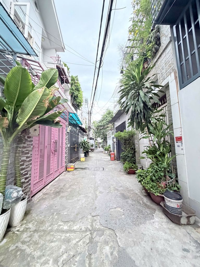 Nhà đẹp giá tốt Nguyễn Hữu Tiến, Tây Thạnh, 4x14m, 2 tầng, 5.5 tỷ