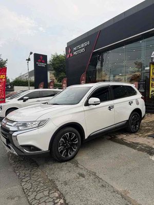 Mitsubishi Outlander 2021 2.0 CVT - 96000 km. Mua bán Ô tô tại Quận Tân Phú Tp Hồ Chí Minh được đăng bởi Nguyễn Thịnh