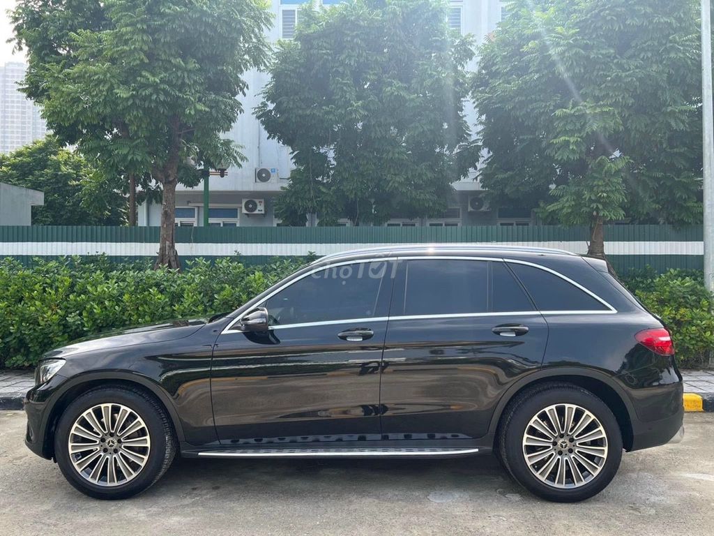 Mercedes Benz GLC 2019 250 - 88000 km