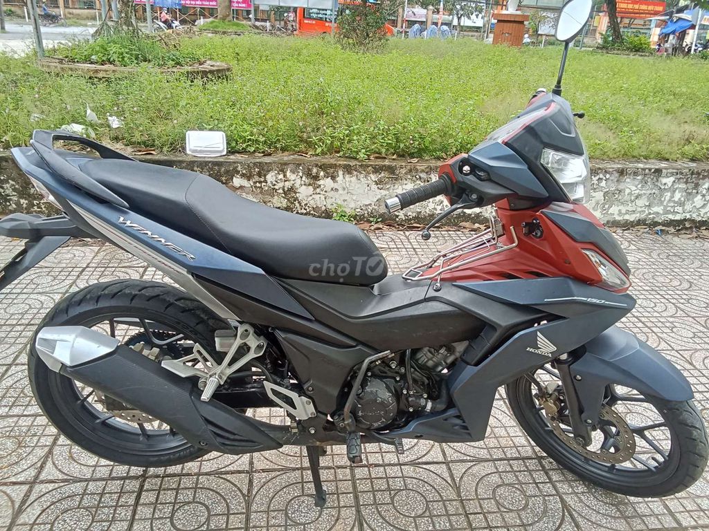 Honda Winner 2018 Đỏ Xám 76833 km. Mua bán Xe máy tại Huyện Vũng Liêm Vĩnh Long được đăng bởi anh thi hình 1