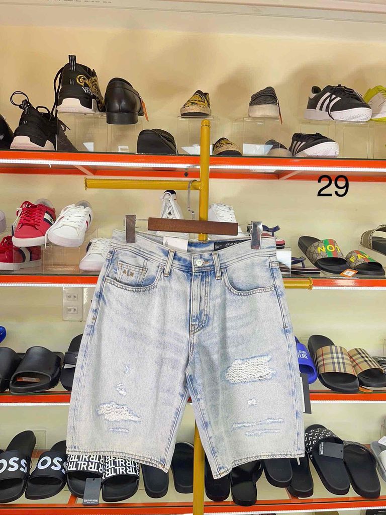 Quần short nam Jean Armani Exchange size 29. Mua bán Quần áo tại Huyện Tân Hồng Đồng Tháp được đăng bởi Lâm thiên đường hàng hiệu hình 1