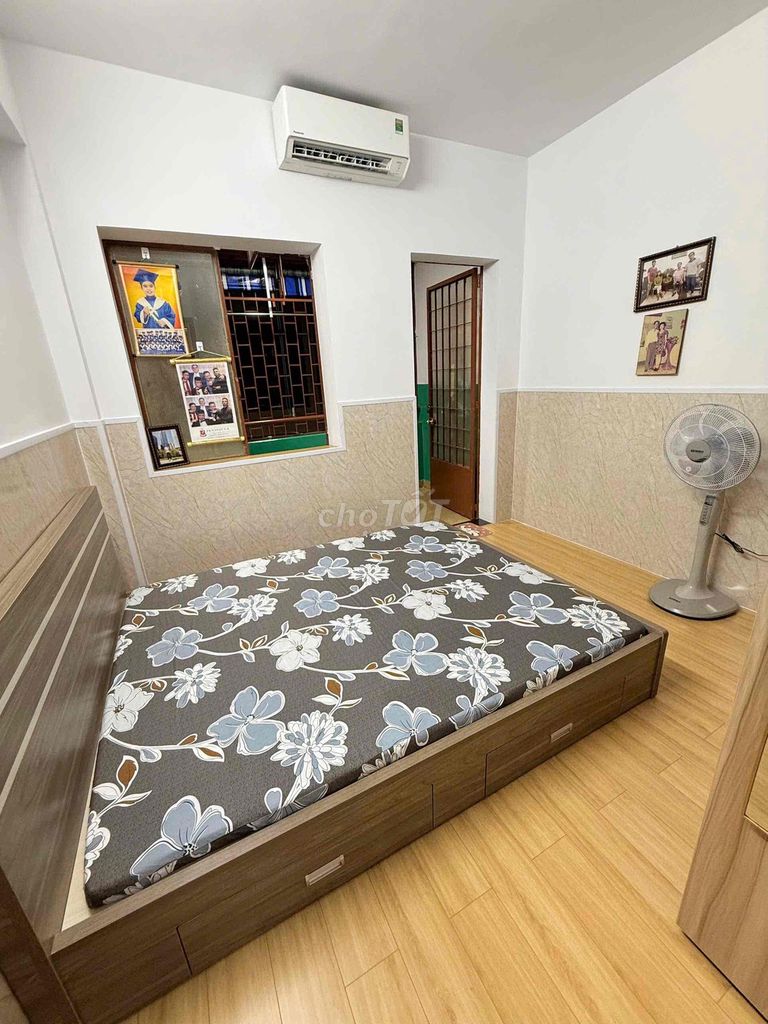 Продается квартира в аренду 53 м 2 спальни, 1 туалет, ванная комната 3ty9