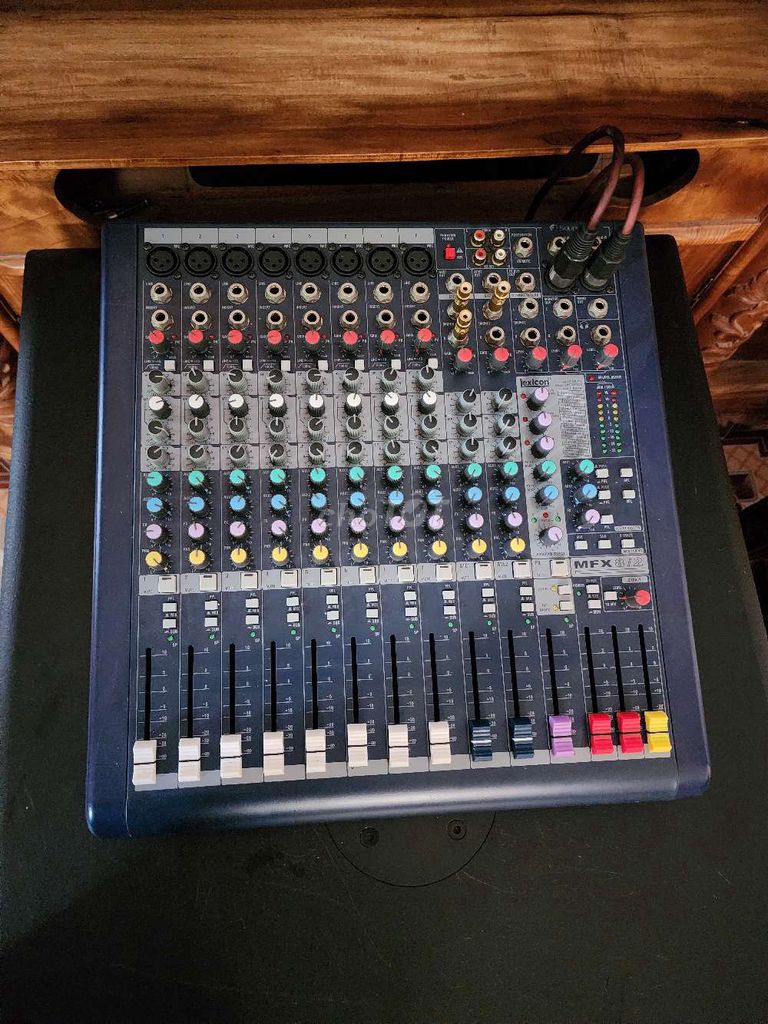 Bàn trộn Soundcraft MFX 8/2 Xanh đậm. Mua bán Tivi, Âm thanh tại Huyện Thiệu Hóa Thanh Hóa được đăng bởi xuân Hiếu hình 1
