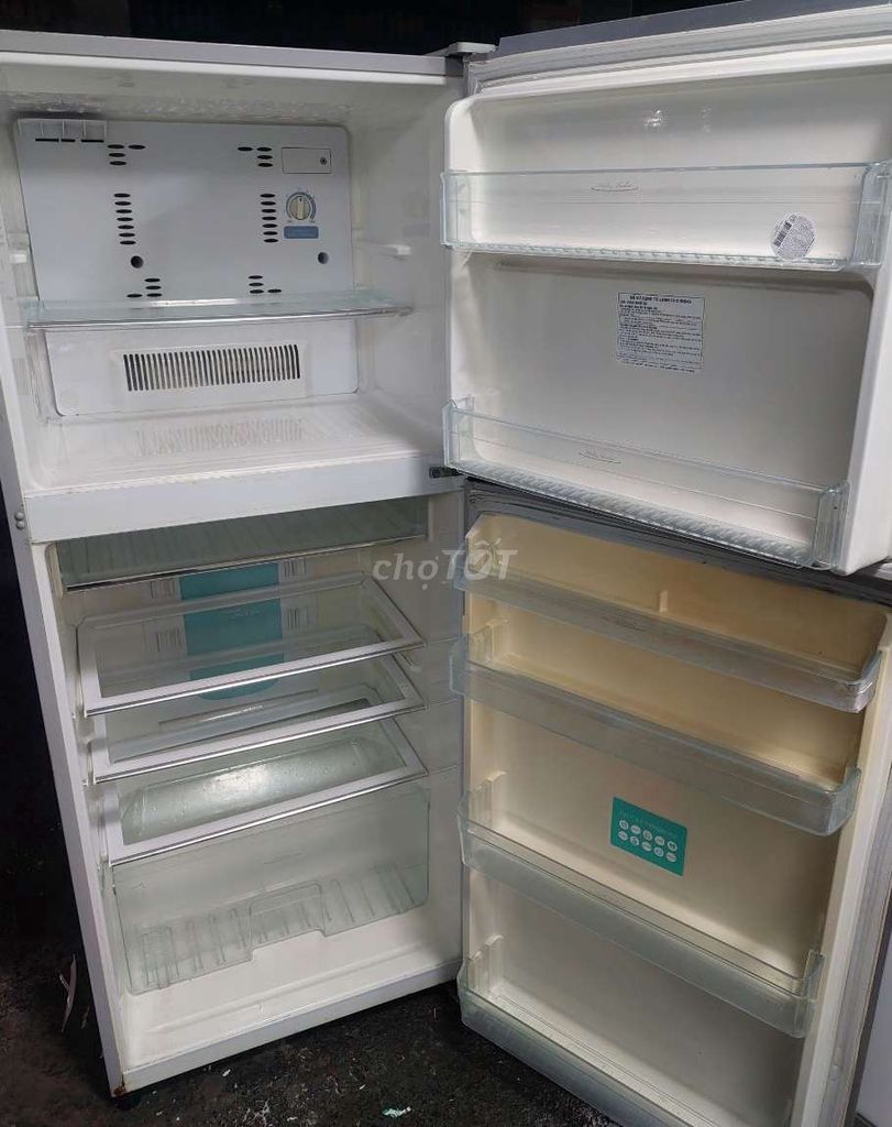 Tủ lạnh Toshiba mặt kính 350 lít