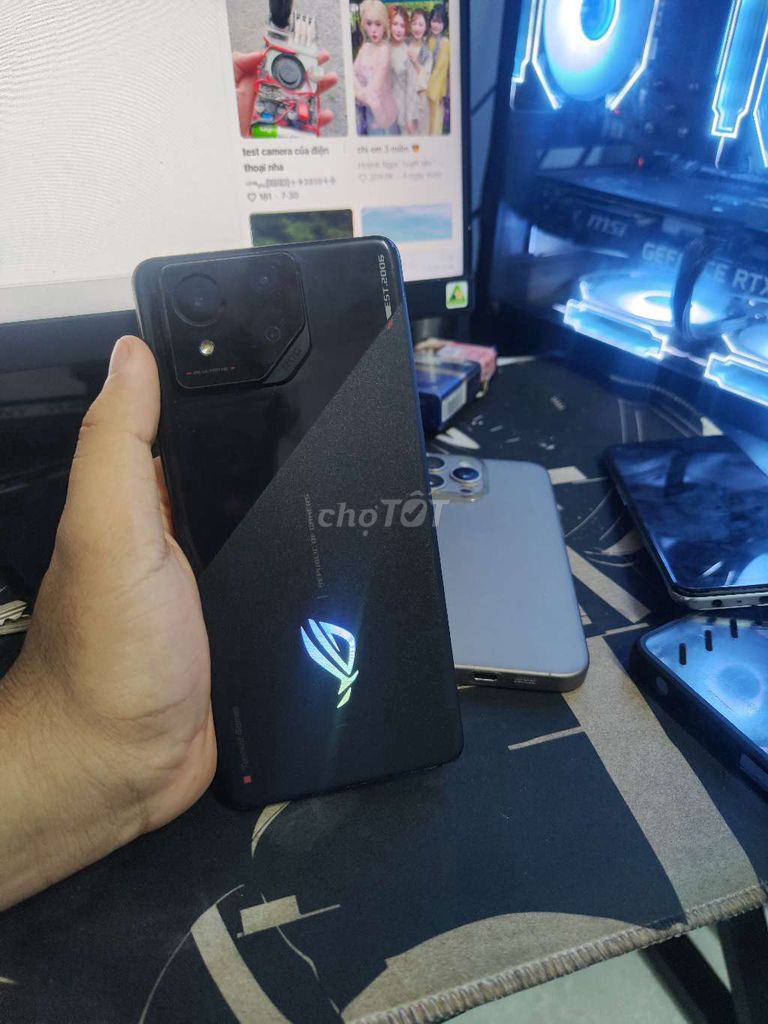 ROG Phone 8 256GB Đen AMOLED 5500 mAh. Mua bán Điện thoại tại Quận Phú Nhuận Tp Hồ Chí Minh được đăng bởi Huỳnh Quý hình 1
