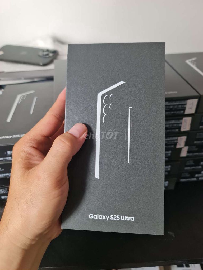 Samsung Galaxy S25 Ultra 5g 256GB new các màu. Mua bán Điện thoại tại Quận Tân Bình Tp Hồ Chí Minh được đăng bởi Sơn hình 1