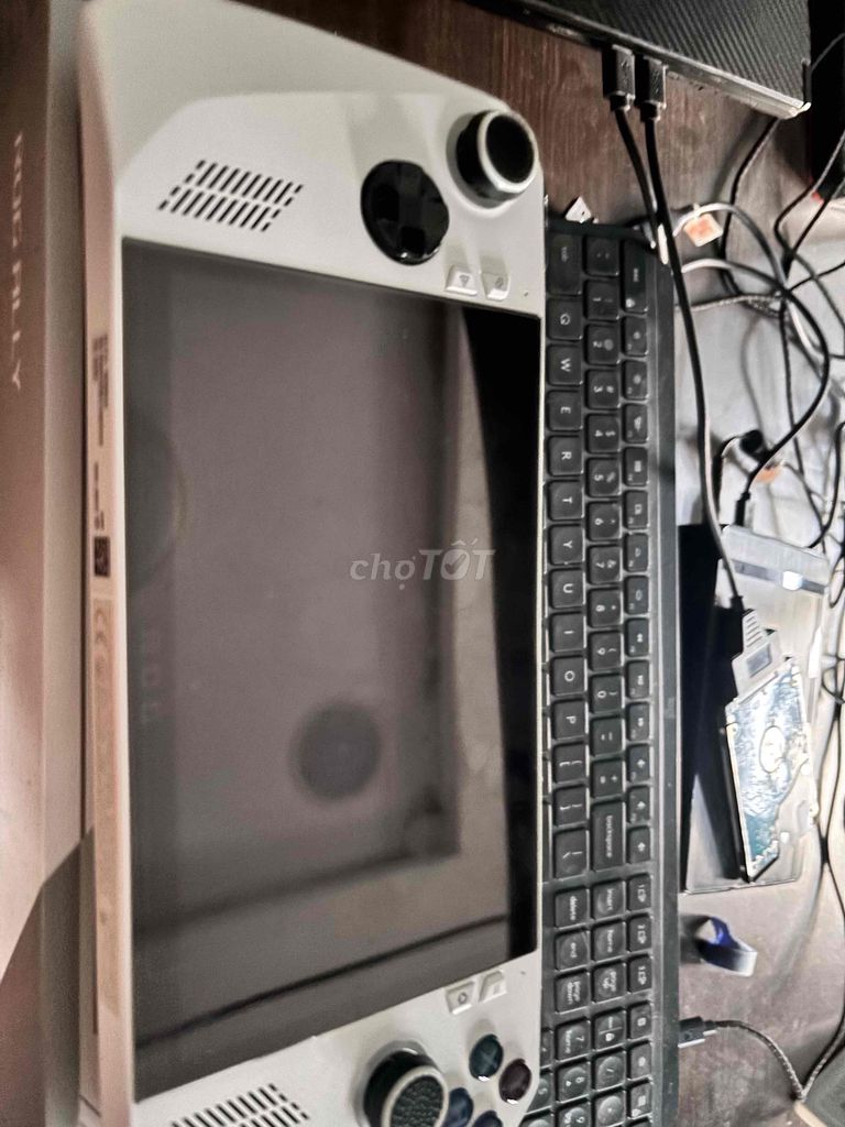ROG Ally Z1E Trắng Thiết bị chơi game cầm tay. Mua bán Thiết bị chơi game tại Huyện Bình Chánh Tp Hồ Chí Minh được đăng bởi Nguyễn Thanh Tùng hình 1