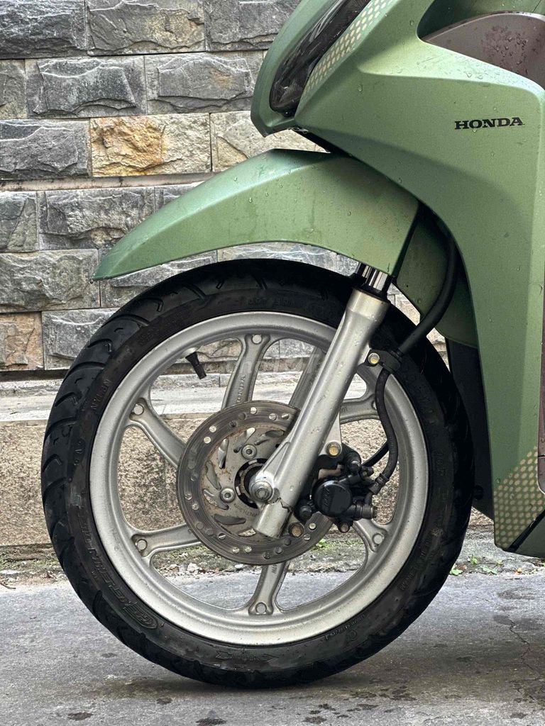Honda Vision 2018 Xanh rêu 26000 km. Mua bán Xe máy tại Quận 10 Tp Hồ Chí Minh được đăng bởi SANG HOÀNG  hình 9