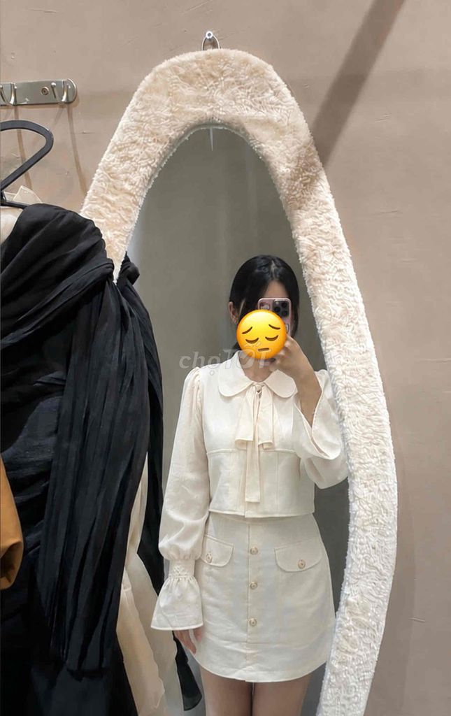Set váy Nữ Trắng size L. Mua bán Quần áo tại Huyện An Biên Kiên Giang được đăng bởi cẩm tiên hình 1