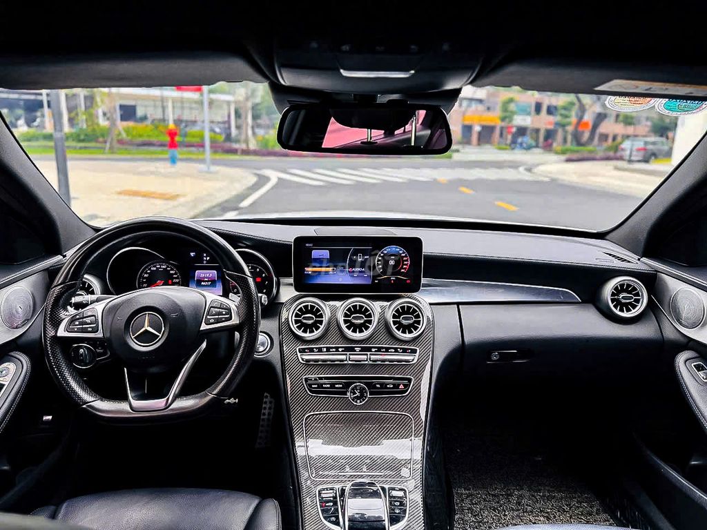 Mercedes Benz C300 AMG model 2018 Full option. Mua bán Ô tô tại Quận 7 Tp Hồ Chí Minh được đăng bởi JENNIE hình 13