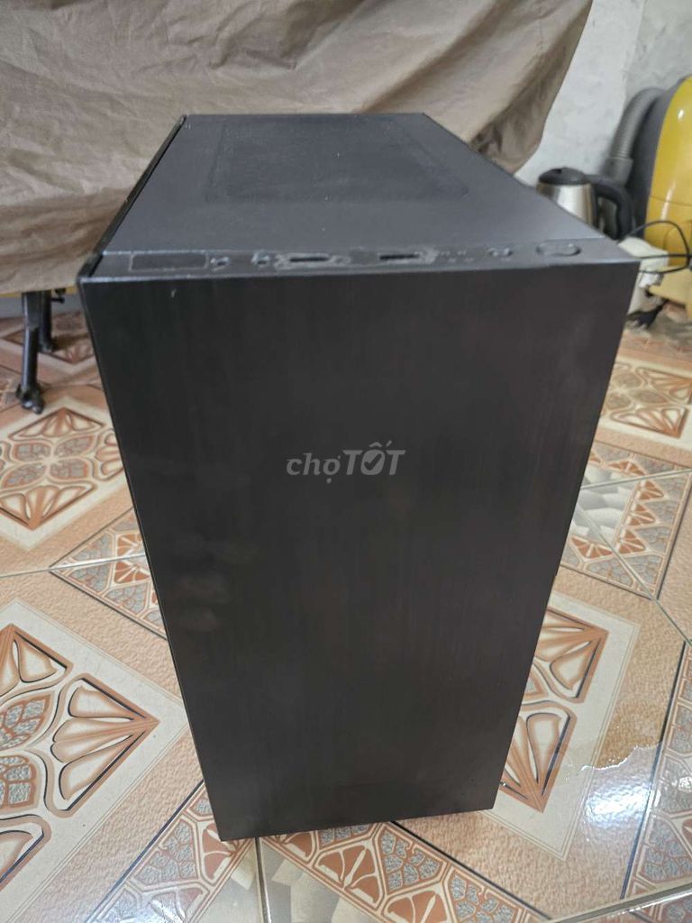 Vỏ case 1 mặt kính. + 4 fan tản nhiệt