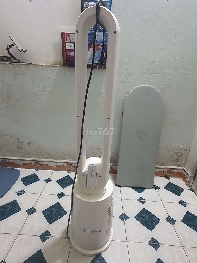 Quạt đứng không cánh Beso màu trắng