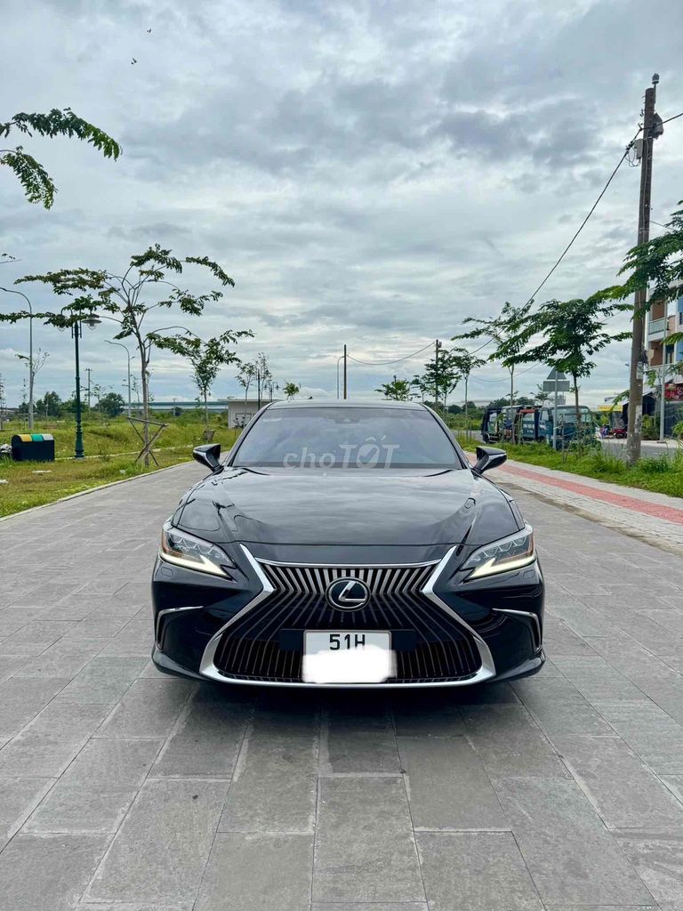 Lexus ES 2020 250 - 27600 km. Mua bán Ô tô tại Quận 7 Tp Hồ Chí Minh được đăng bởi Duy Phạm hình 2
