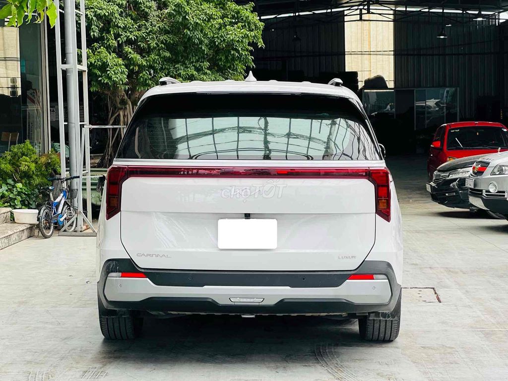 Kia Carnival 2025 Luxury Trắng. Mua bán Ô tô tại Thành phố Thủ Đức Tp Hồ Chí Minh được đăng bởi Phước An hình 4