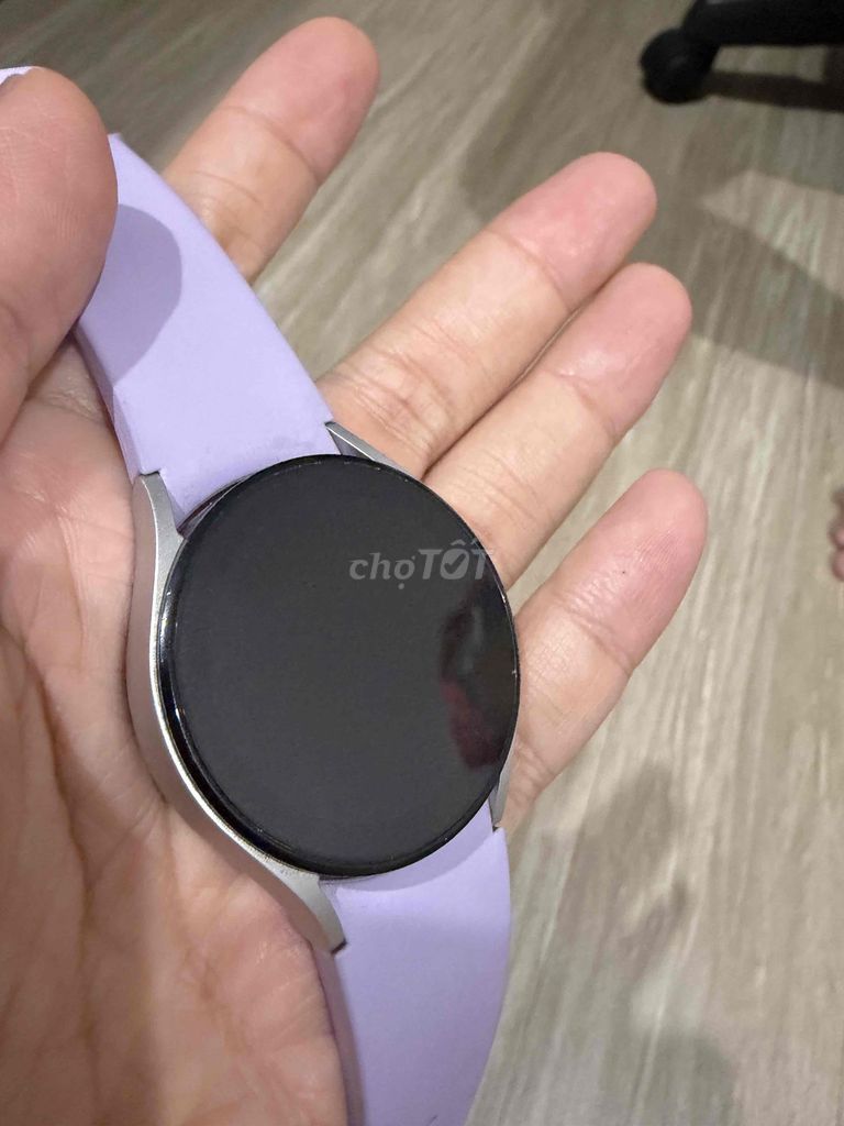 Samsung Galaxy Watch 5 40mm Tím. Mua bán Thiết bị đeo thông minh tại Thành phố Thủ Đức Tp Hồ Chí Minh được đăng bởi Ms Nhàn hình 1
