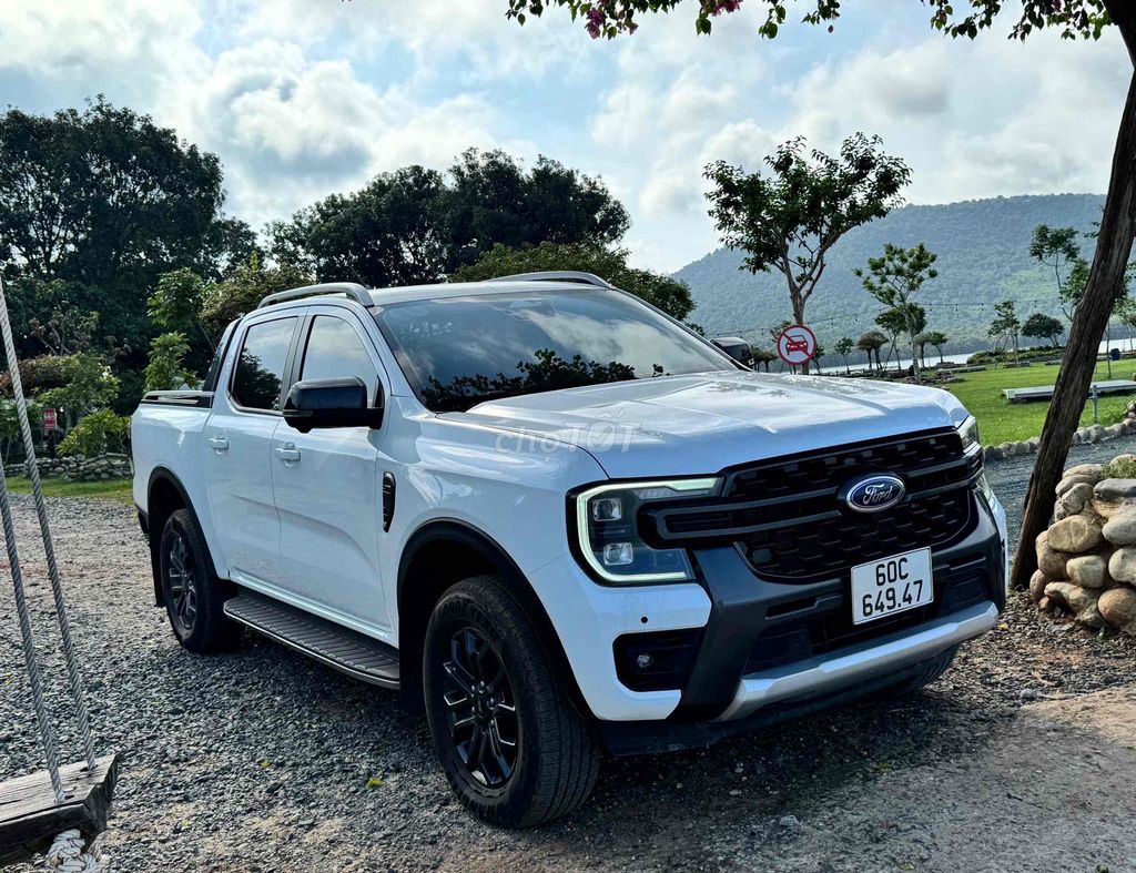 Ford Ranger Wildtrak 2023 siêu lướt 11.000Km