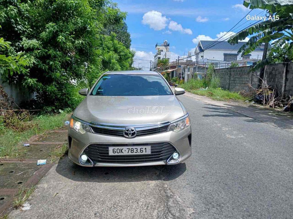 Toyota Camry 2016 2.0E - 90000 km. Mua bán Ô tô tại Huyện Củ Chi Tp Hồ Chí Minh được đăng bởi anh Hiep hình 1