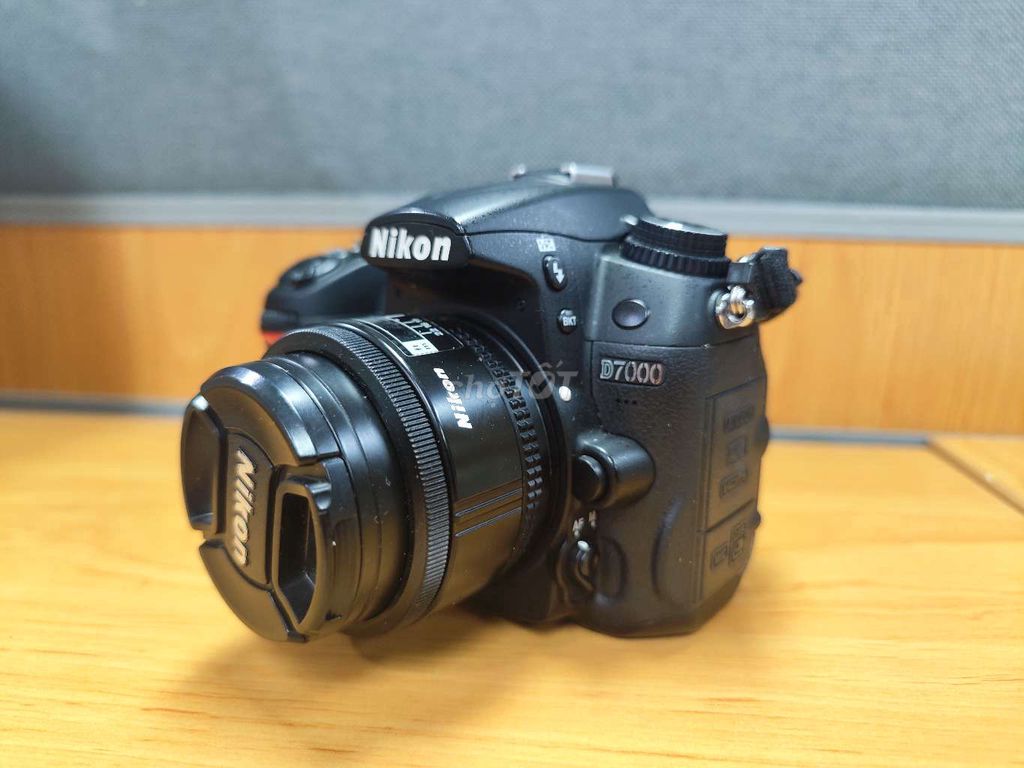 Bộ Nikon D7000 len 24f2.8 chụp 17k shots