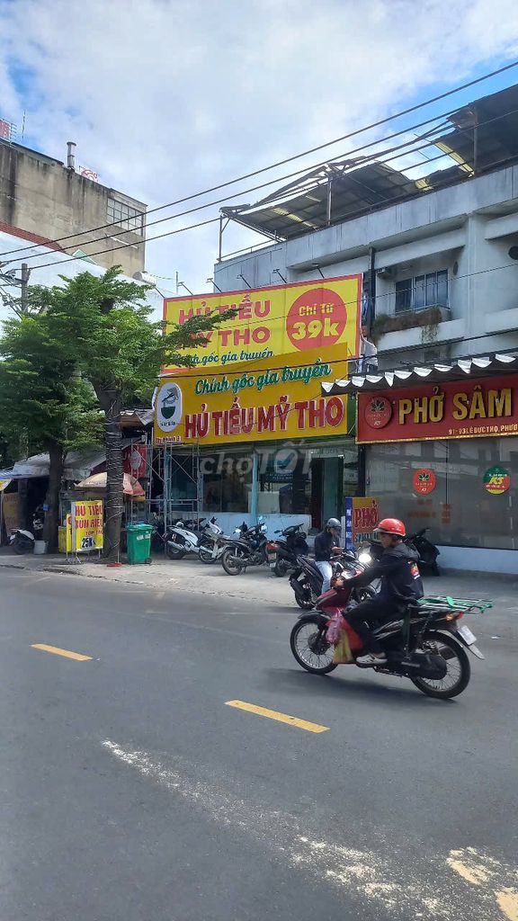 Gò Vấp - Tuyển 20 Phục vụ Chi Nhánh Mới ( 27K/H). Việc làm Nhân viên phục vụ tại Quận Gò Vấp Tp Hồ Chí Minh được đăng bởi Trần Khánh Vi hình 1
