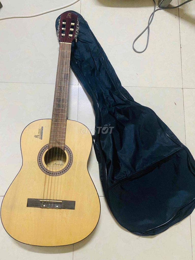 Đàn guitar Classic dây nylon. Mua bán Nhạc cụ tại Quận Thanh Xuân Hà Nội được đăng bởi nguyen hình 1