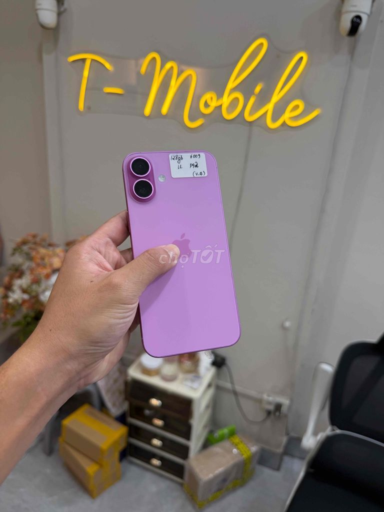 16 Plus 128Gb Quốc Tế zin full hồng đẹp. Mua bán Điện thoại tại Quận Thanh Xuân Hà Nội được đăng bởi Ngô Tráng T Mobile hình 1