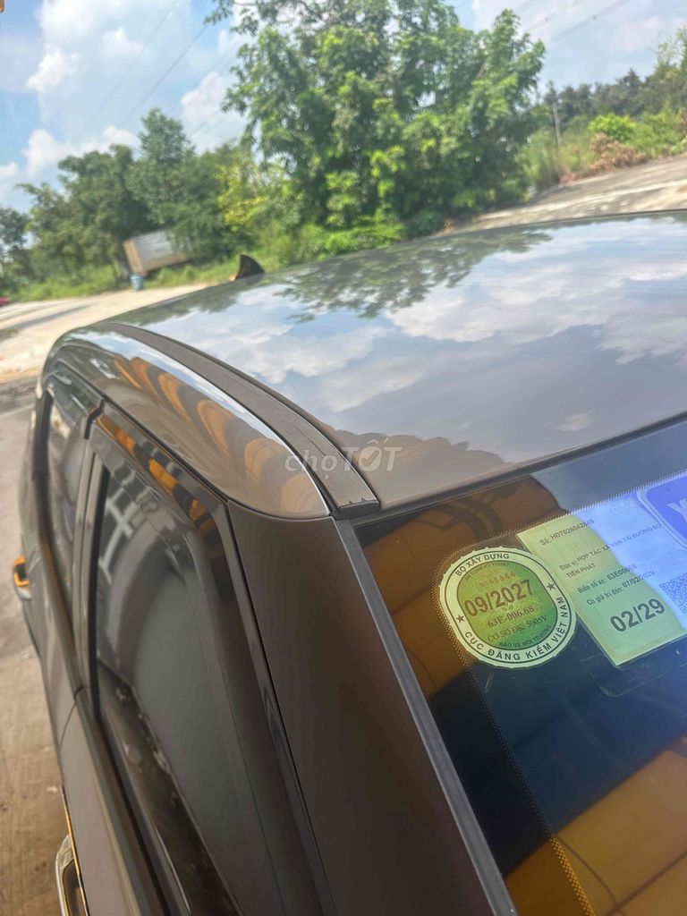 VinFast VF5 Plus 2024 серый электрический