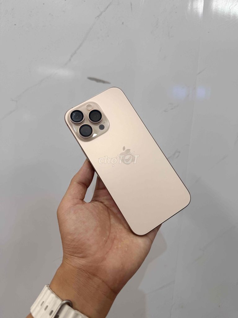 Apple iPhone 16 Pro Max 256GB Vàng Đã sử dụng. Mua bán Điện thoại tại Quận Ngũ Hành Sơn Đà Nẵng được đăng bởi Nghĩa  hình 1
