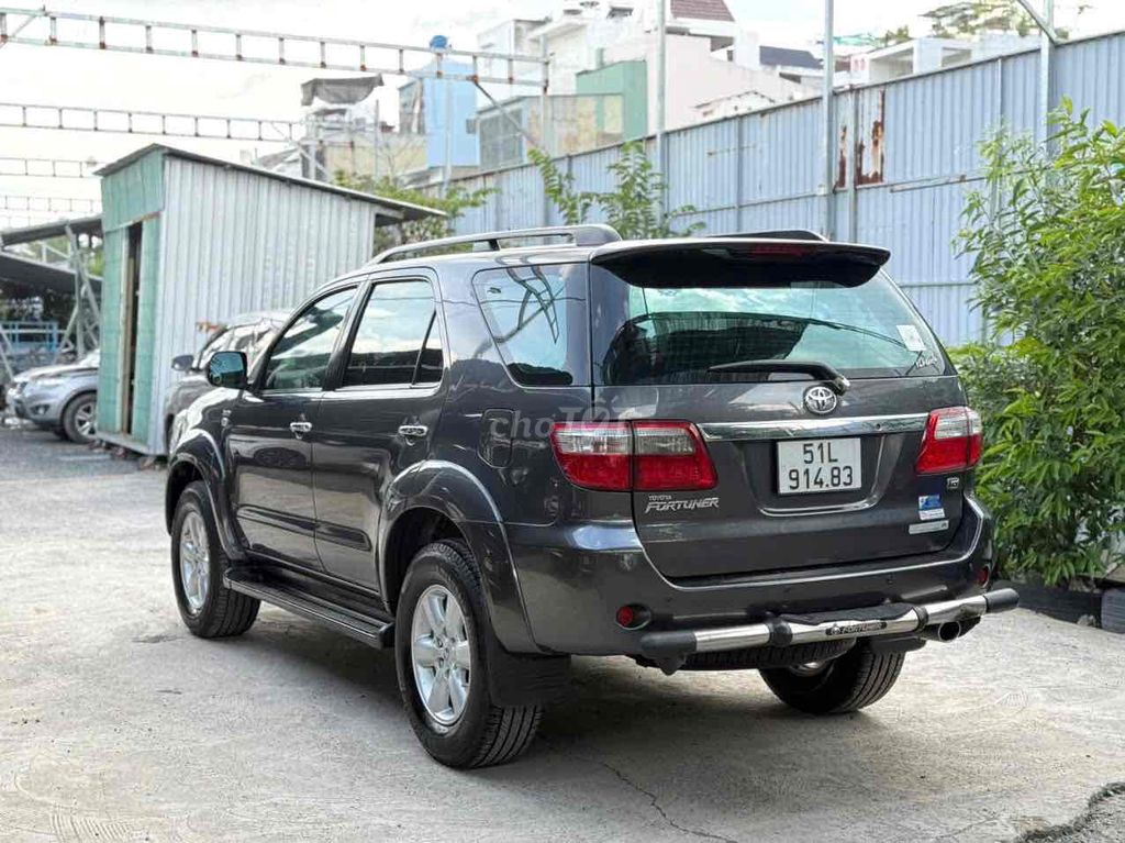 FORTUNER 2.5G 2011 CHUẨN 13VẠN XỊN ,XE RẤT CHẤT. Mua bán Ô tô tại Quận Bình Tân Tp Hồ Chí Minh được đăng bởi XUÂN DUY AUTO hình 7