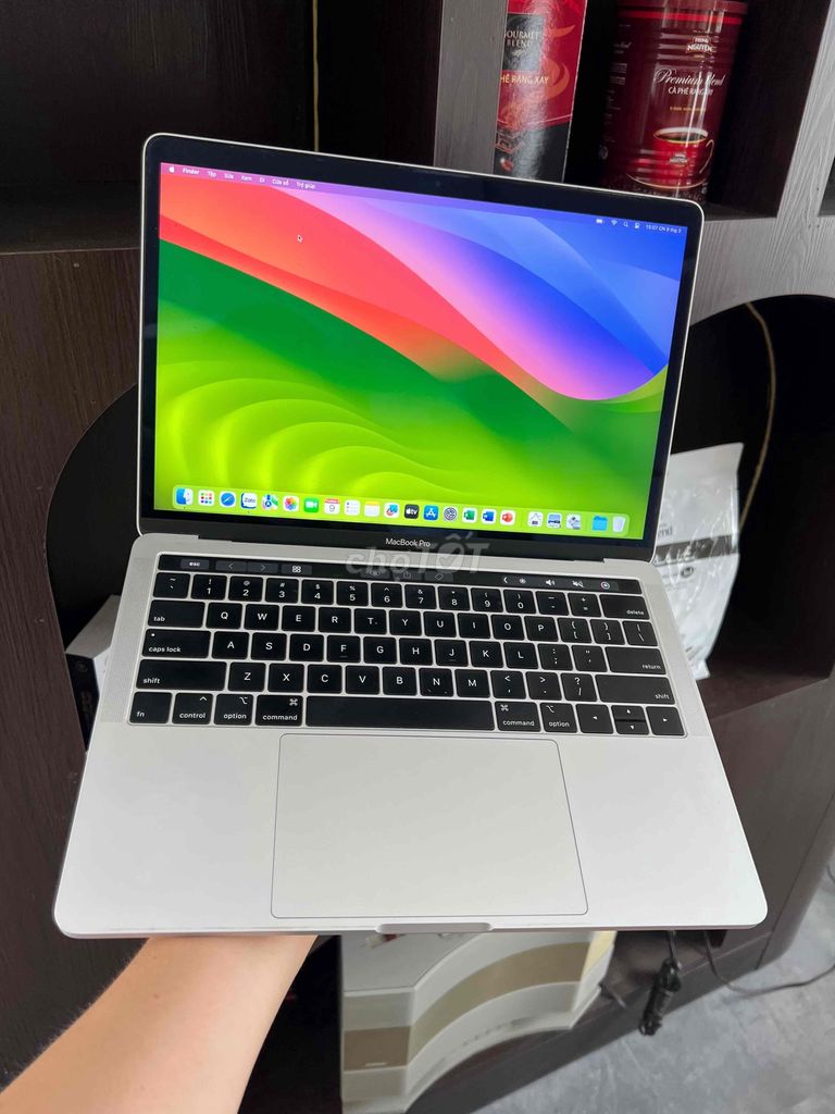 🍒Macbook pro 2019 i5/R8/128gb touch bạc pin ngon