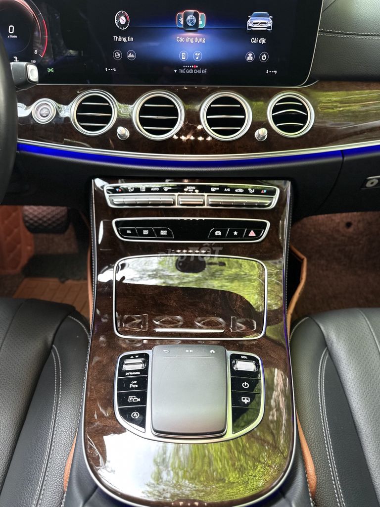 Merc E200 Exclusive 2022 bản đủ option V1 LƯỚT. Mua bán Ô tô tại Quận 8 Tp Hồ Chí Minh được đăng bởi Gon Nguyen hình 15