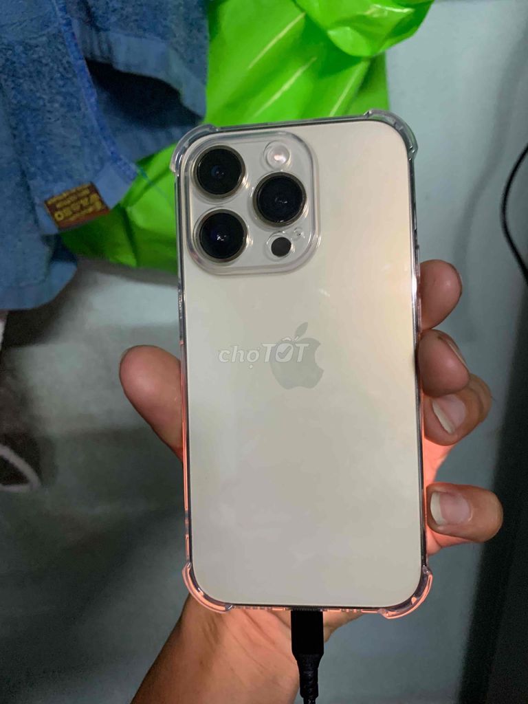 Apple iPhone 14 Pro 128GB trắng. Mua bán Điện thoại tại Thành phố Dĩ An Bình Dương được đăng bởi Lê Tuấn hình 1