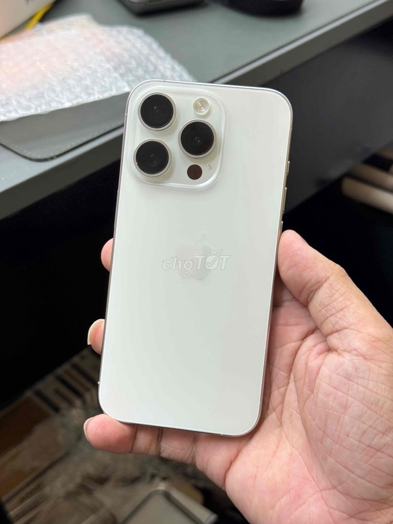 iPhone 15 Pro 256GB Trắng 98.5%. Mua bán Điện thoại tại Quận Lê Chân Hải Phòng được đăng bởi Ap Store 444 tô hiệu hình 1