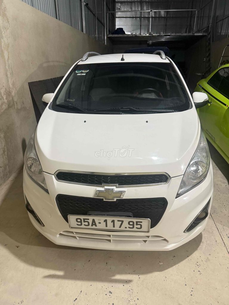 Chevrolet Spark 2015 LT 1.0 AT - 15000 km