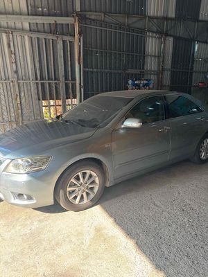 Toyota Camry 2011 Xám 5 chỗ