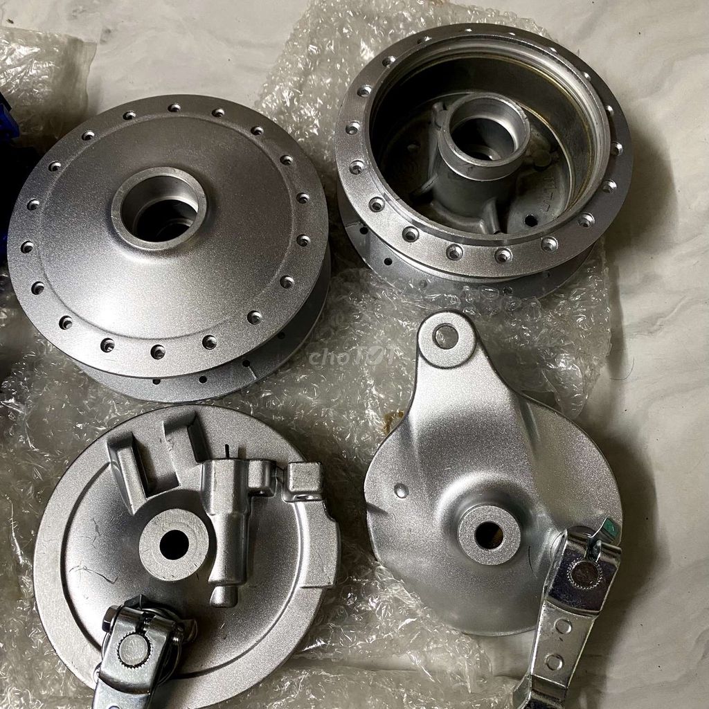 thanh lý nhiều món đồ chơi xe máy mới 100%. Mua bán Phụ tùng xe tại Quận 10 Tp Hồ Chí Minh được đăng bởi nguyễn thịnh hình 14