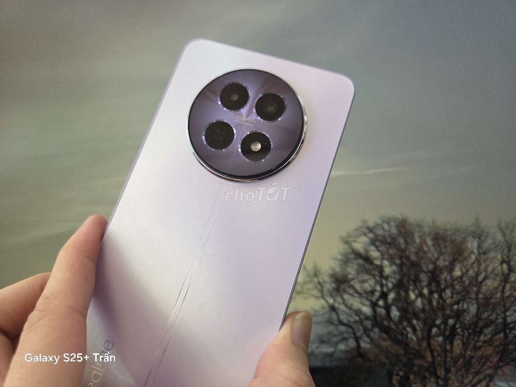 Realme 12 Full đẹp Tím Ram 6/128 Nguyên Zin. Mua bán Điện thoại tại Quận 5 Tp Hồ Chí Minh được đăng bởi Androidgiare hình 1