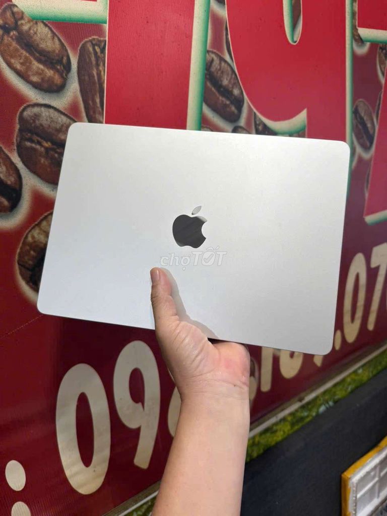 Apple Macbook Air M4 13 inch 16GB/256GB. Mua bán Laptop tại Quận Bình Thạnh Tp Hồ Chí Minh được đăng bởi Hoàng Giang hình 1